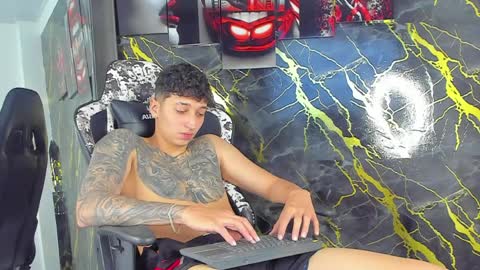 Snapshot of eithan__boy chatting on 1, 4, 2026 Eithan online show from 1, 4, 2026