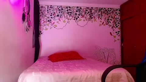 Snapshot of ekhtyr11 chatting on 13, 5, 2026 xoxo online show from 13, 5, 2026