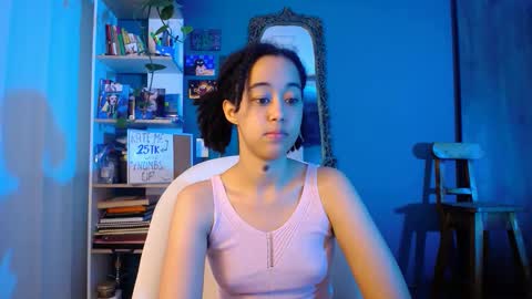 Ela  Help me reach 100 thumbs up online show from 20, 11, 2025