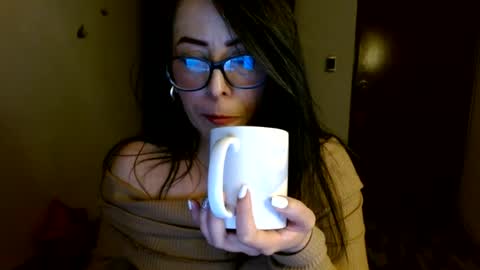Snapshot of ela_3611 chatting on 31, 7, 2026 ela_3611 online show from 31, 7, 2026