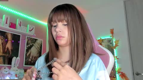 Snapshot of ela_garu_ chatting on 9, 10, 2025 Ela online show from 9, 10, 2025