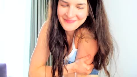 Ela online show from 12, 1, 2025