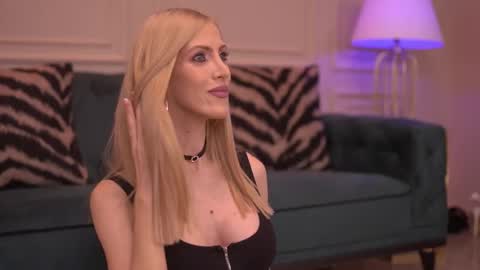 Ella online show from 7, 4, 2026