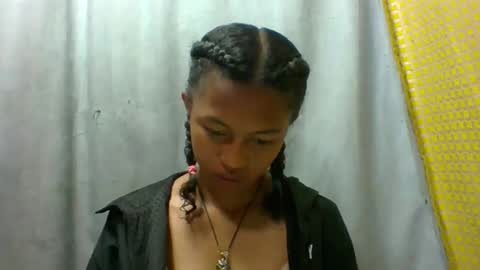 Snapshot of elaliealdy chatting on 22, 9, 2025 elaliealdy online show from 22, 9, 2025
