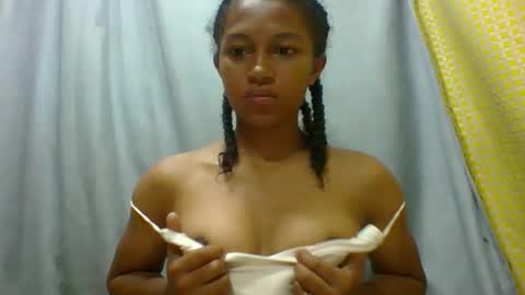 Snapshot of elaliealdy chatting on 3, 2, 2026 elaliealdy online show from 3, 2, 2026
