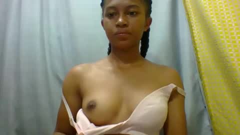Snapshot of elaliealdy chatting on 5, 2, 2026 elaliealdy online show from 5, 2, 2026