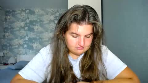 Snapshot of elanis_blair chatting on 22, 9, 2025 Elanis online show from 22, 9, 2025
