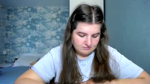 Elanis online show from 23, 4, 2026