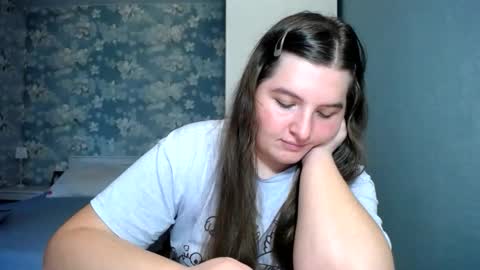 Elanis online show from 25, 4, 2026