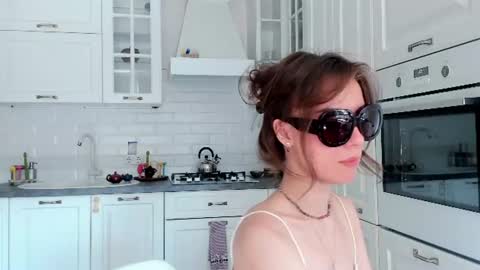 Snapshot of elannand chatting on 28, 7, 2026 ELA 3 online show from 28, 7, 2026
