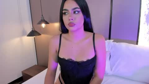 elara_bloom_ online show from 21, 4, 2026