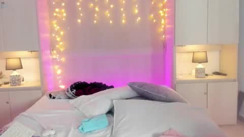 elarey_ online show from 27, 3, 2026