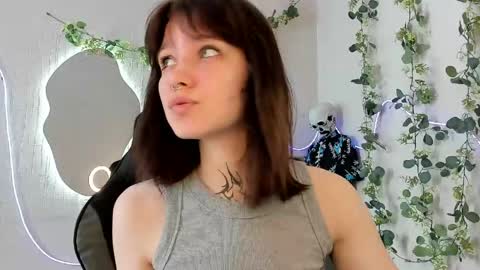 elastikiss online show from 19, 4, 2026