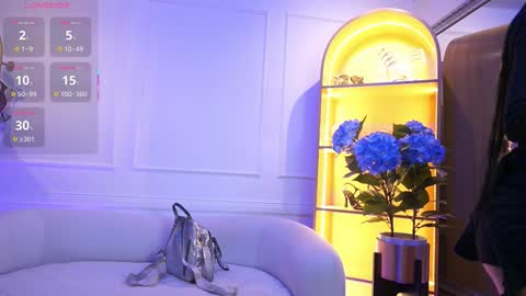 Snapshot of elasummeer chatting on 15, 9, 2025 Elasummeer online show from 15, 9, 2025
