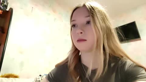 Snapshot of elaynecinco chatting on 27, 2, 2026 MIa online show from 27, 2, 2026