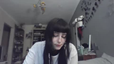 Snapshot of elaynetanton chatting on 22, 6, 2026 Lia online show from 22, 6, 2026