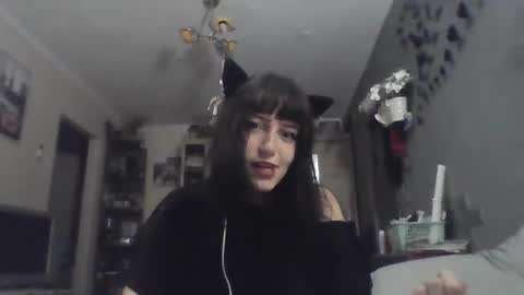 Snapshot of elaynetanton chatting on 22, 7, 2026 Lia online show from 22, 7, 2026
