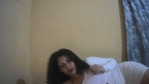 Isabella online show from 4, 12, 2025