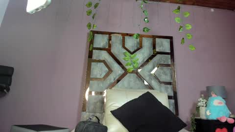 electra_gosselin online show from 5, 4, 2026