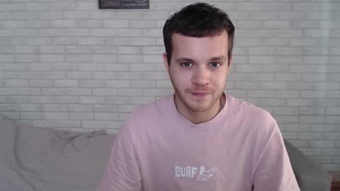 Snapshot of electric_smile chatting on 8, 10, 2025 Alex online show from 8, 10, 2025