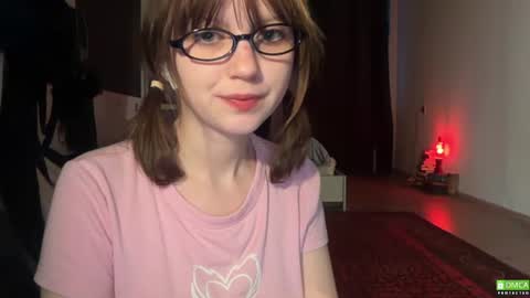 Snapshot of electric_woman chatting on 9, 7, 2026 Aleksa online show from 9, 7, 2026