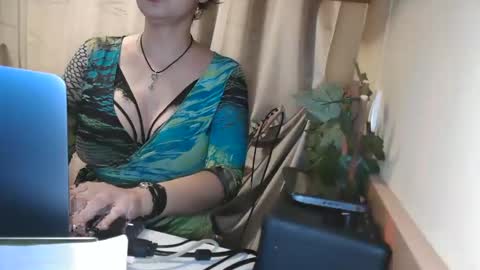 Snapshot of electrocute_me chatting on 10, 1, 2025 Julia Follow me on Onlyfansju grosroberts online show from 10, 1, 2025