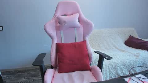 Snapshot of eleganc3 chatting on 6, 2, 2026 eleganc3 online show from 6, 2, 2026