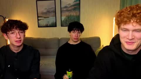 Snapshot of elektriki chatting on 25, 9, 2025 MarkGaryPVT IS OPEN online show from 25, 9, 2025