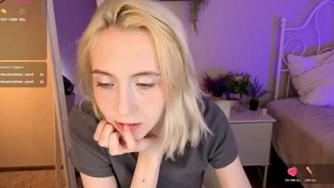 Snapshot of elen__moore chatting on 5, 5, 2026 Elen online show from 5, 5, 2026