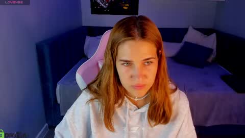 Snapshot of elena_grace chatting on 28, 6, 2026 Jenny online show from 28, 6, 2026