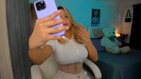 Elena online show from 17, 1, 2026