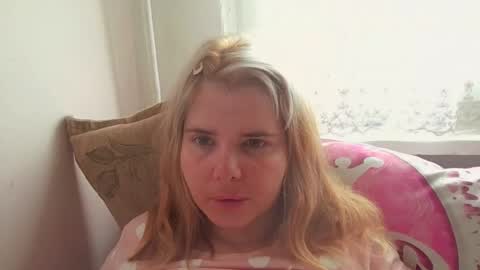 Elena online show from 19, 4, 2026