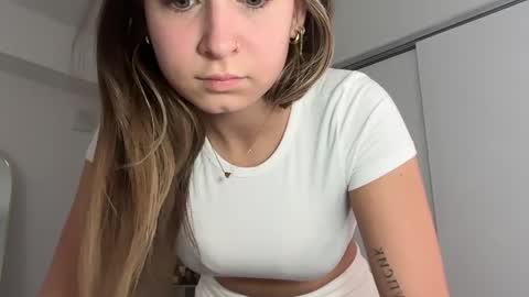 Elena online show from 1, 4, 2026