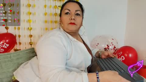 elenna_boobs_ online show from 15, 9, 2025