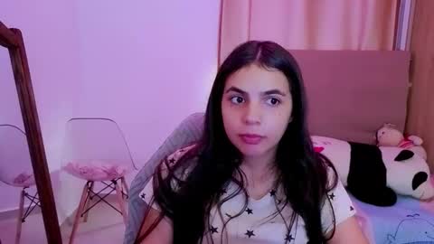Snapshot of elenna_hotx chatting on 21, 4, 2026 agnes online show from 21, 4, 2026