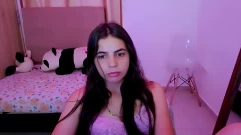 Snapshot of elenna_hotx chatting on 7, 5, 2026 agnes online show from 7, 5, 2026