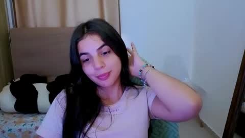 Snapshot of elenna_hotx chatting on 14, 5, 2026 agnes online show from 14, 5, 2026