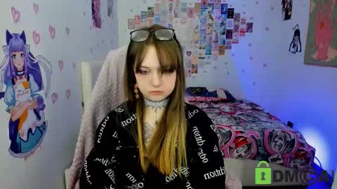 Kira online show from 2, 2, 2026