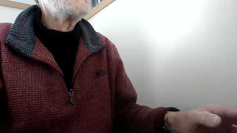 elfyonee online show from 5, 12, 2025