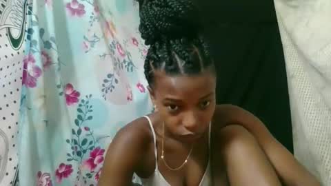 Snapshot of elia011 chatting on 13, 2, 2026 elia011 online show from 13, 2, 2026