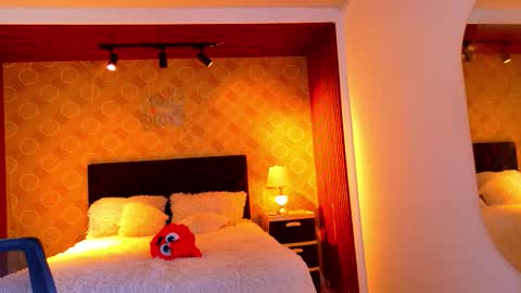 Snapshot of elian_craiggggg chatting on 22, 2, 2026 Elian online show from 22, 2, 2026