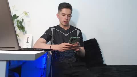 Snapshot of elian_tg chatting on 16, 3, 2026 Elian online show from 16, 3, 2026