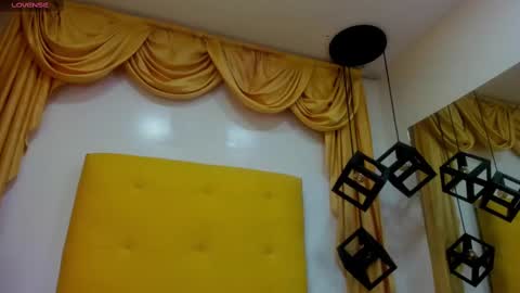 Snapshot of eliasblue chatting on 13, 2, 2025 E L I A S online show from 13, 2, 2025