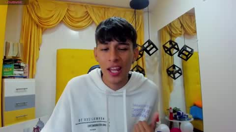 Snapshot of eliasblue chatting on 25, 2, 2025 E L I A S online show from 25, 2, 2025