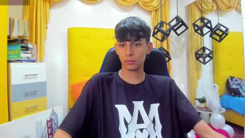 Snapshot of eliasblue chatting on 26, 2, 2025 E L I A S online show from 26, 2, 2025