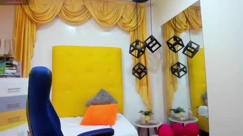 Snapshot of eliasblue chatting on 2, 3, 2025 E L I A S online show from 2, 3, 2025