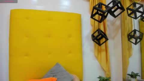 Snapshot of eliasblue chatting on 2, 3, 2025 E L I A S online show from 2, 3, 2025