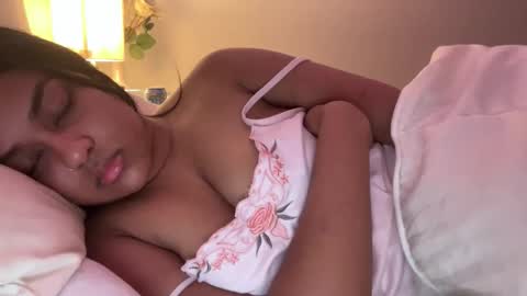Snapshot of elibabyyy2 chatting on 15, 5, 2026 elibabyyy2 online show from 15, 5, 2026