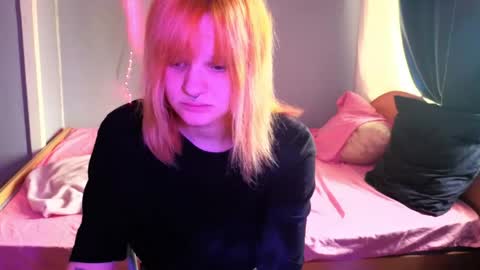 Snapshot of elieiza_xo chatting on 5, 5, 2026 elieiza_xo online show from 5, 5, 2026