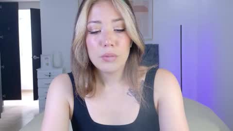 eliiih_ online show from 12, 9, 2025